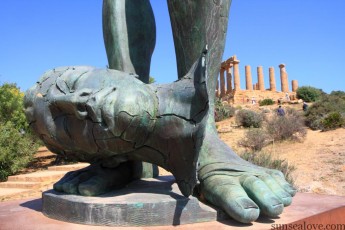 Sicily-Agrigento-Valley-Temples