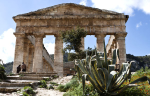 about siiclian history, visit segesta temples just close toTrapani 